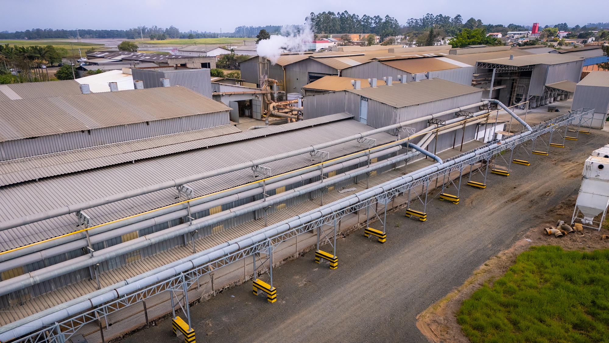 Linha de produção de óxido de zinco com estação de envase e separador ciclônico